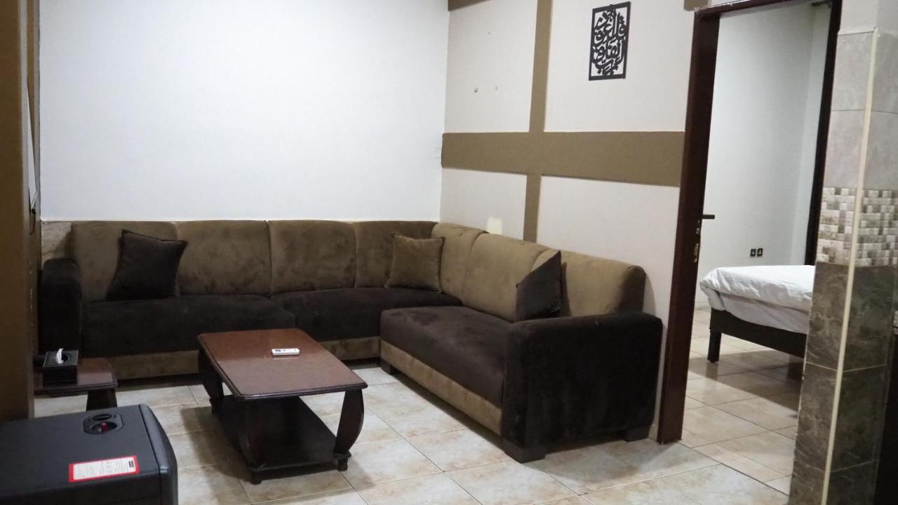 Al Fawanes Hotel Apartments Amã Exterior foto