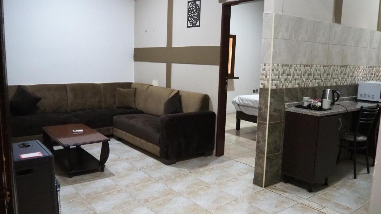 Al Fawanes Hotel Apartments Amã Exterior foto