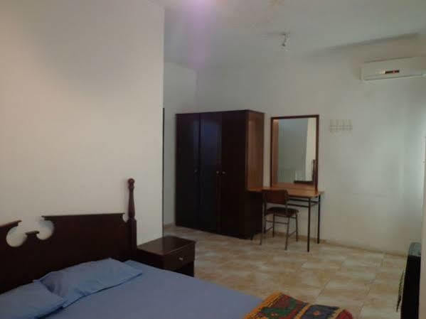 Al Fawanes Hotel Apartments Amã Exterior foto